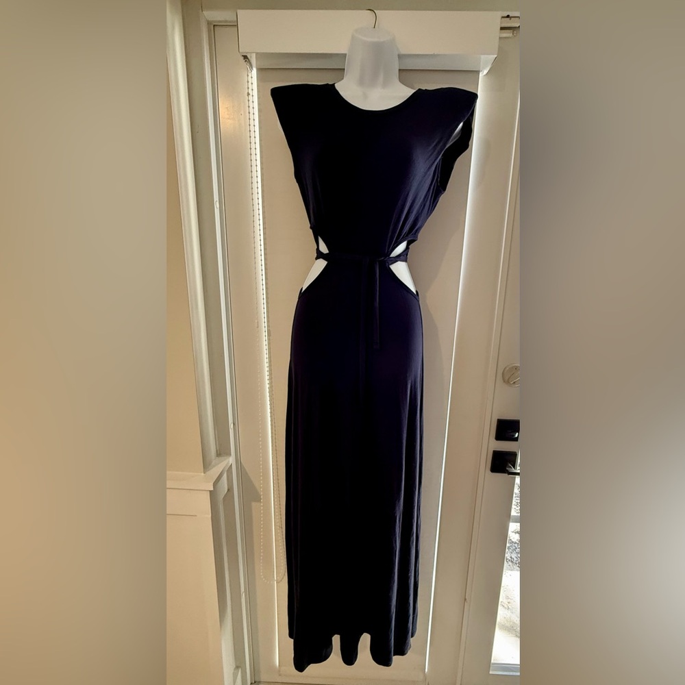 Fore Navy knit Cut-Out Maxi Dress .. brand new with tags.. dress up or down